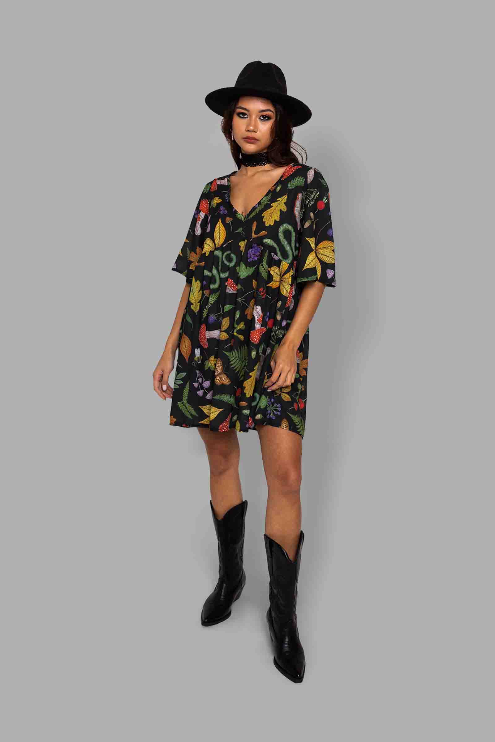 cosmic drifters floaty tunic dress front hedge witch