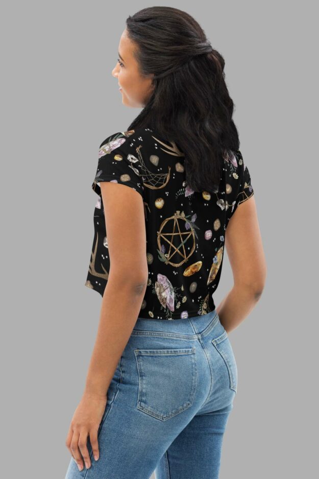 cosmic drifters earth witch print crop tee back2