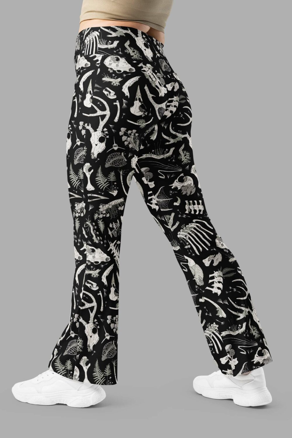 cosmic drifters fungalis print flare leggings back