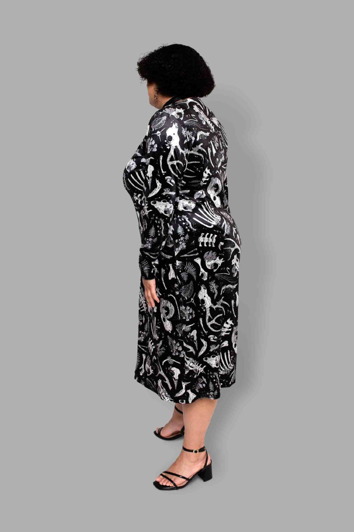 cosmic drifters fungalis print velvet midi dress side