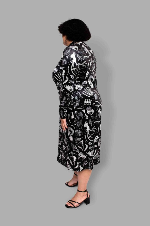 cosmic drifters fungalis print velvet midi dress side