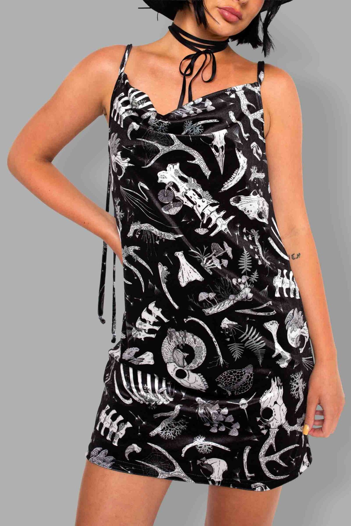 cosmic drifters fungalis print velvet mini dress close