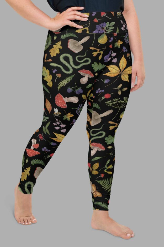 cosmic drifters hedge witch print plus size leggings front