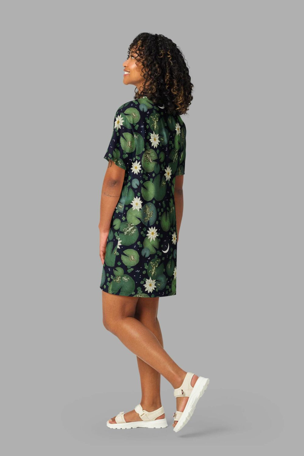 cosmic drifters lily pond print all over print t shirt dress back2