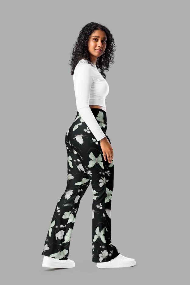 cosmic drifters moonflight print flare leggings side