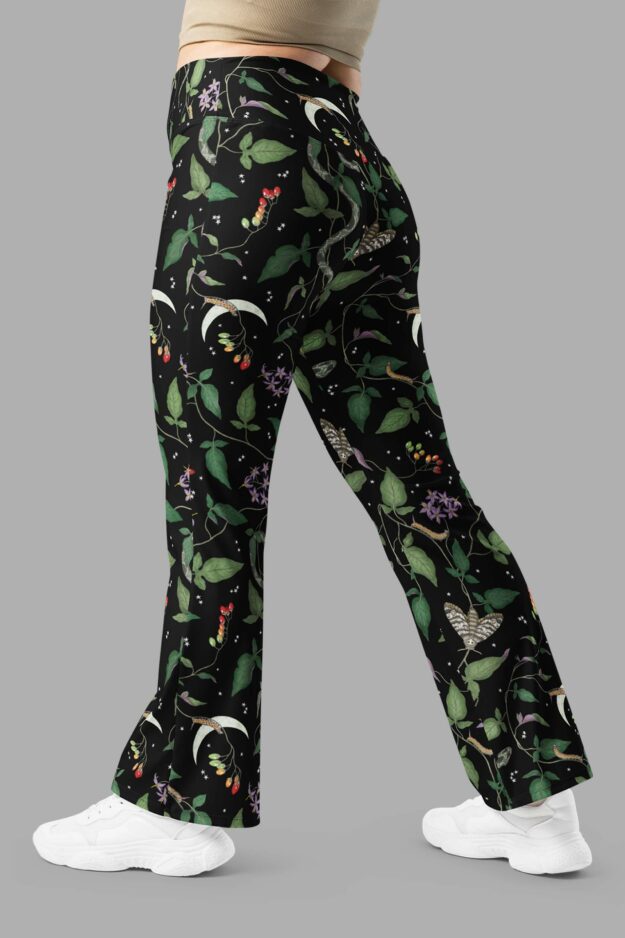 cosmic drifters nightshade print flare leggings back