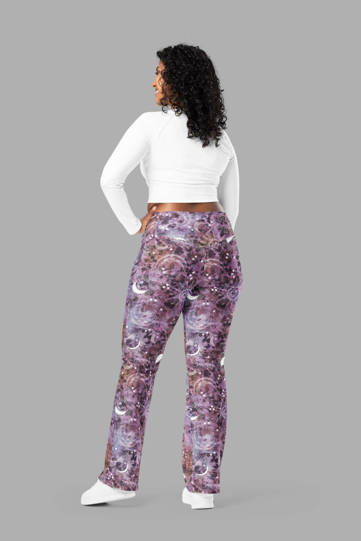 cosmic drifters stormy celeste print flare leggings back