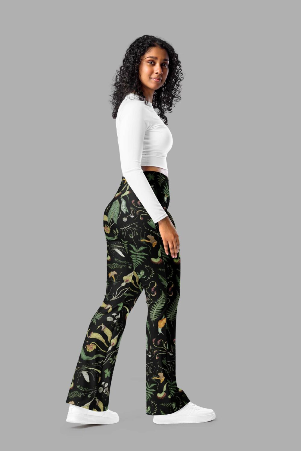 cosmic drifters werewood print flare leggings side