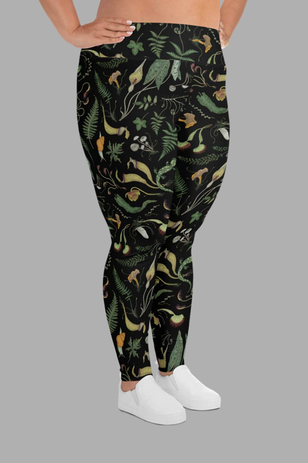 cosmic drifters werewood print plus size leggings side