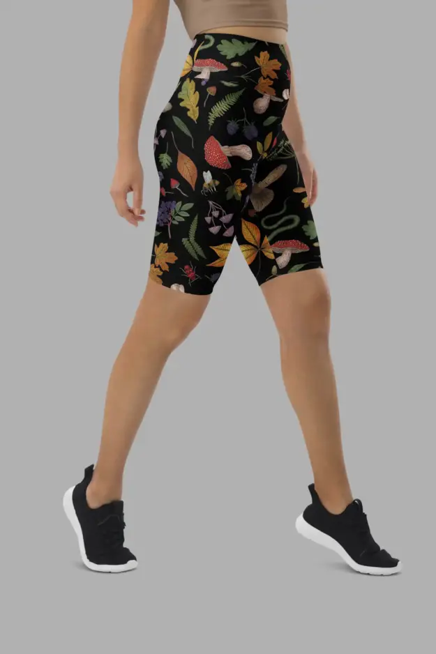 hedge witch biker shorts4