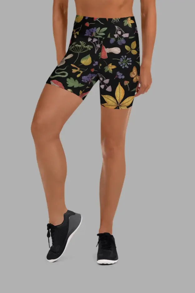 hedge witch yoga shorts3