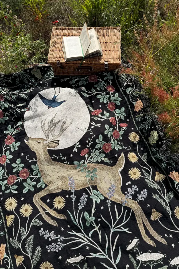 litha tapestry blanket2