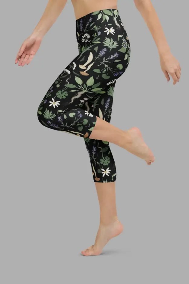 wiccans herbal print yoga capri leggings 4