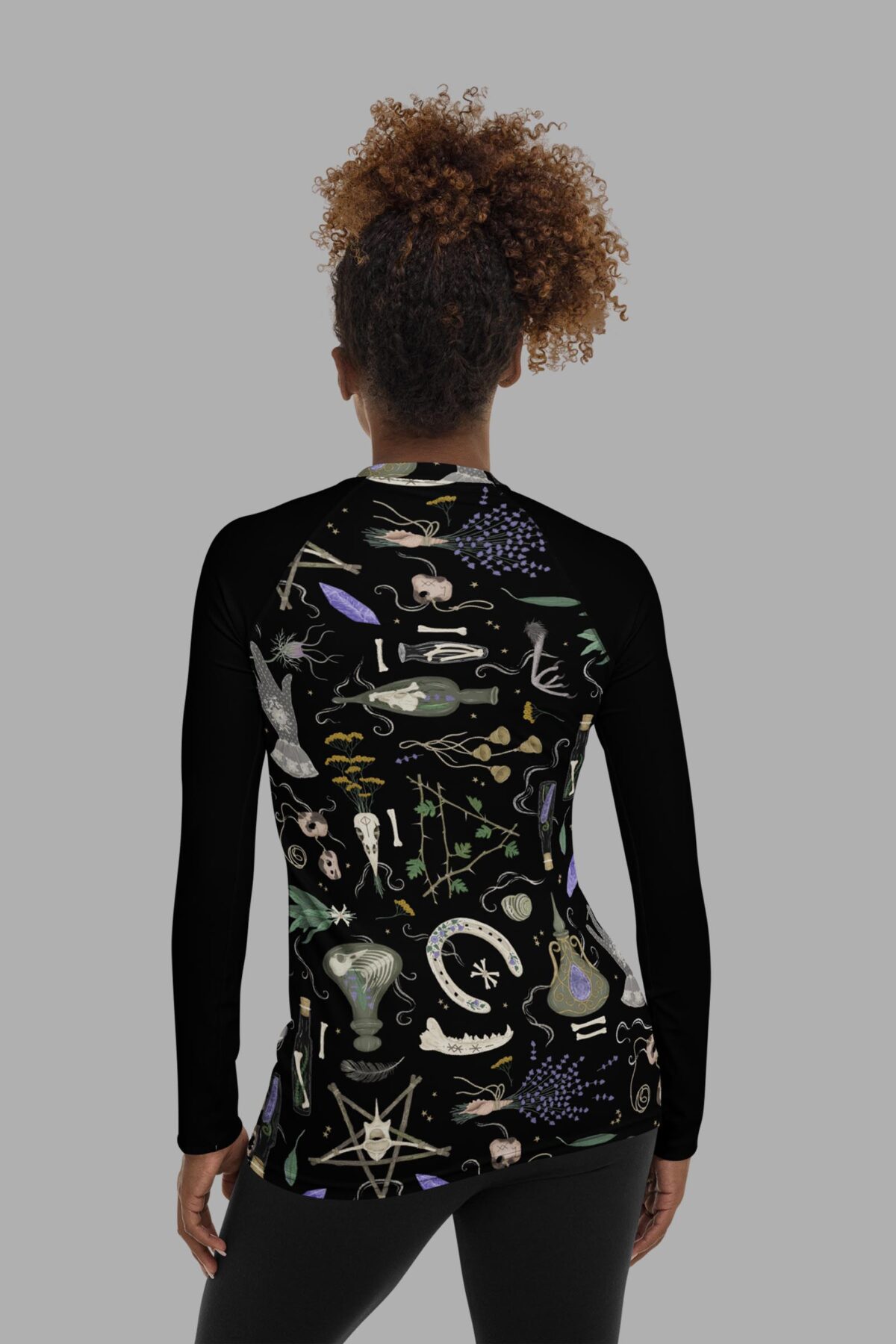 witches altar print rash guard back