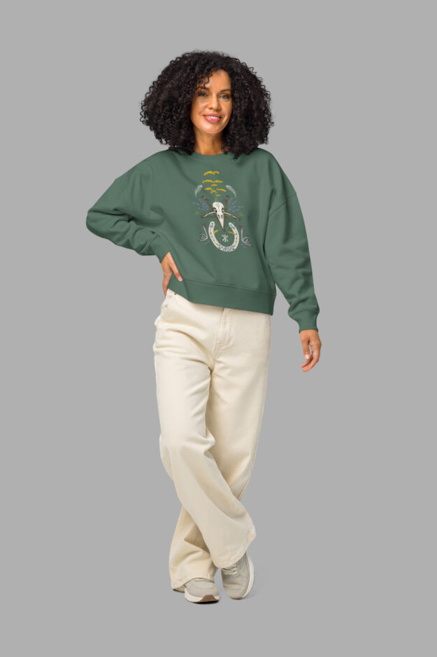 witches altar sweatshirt5